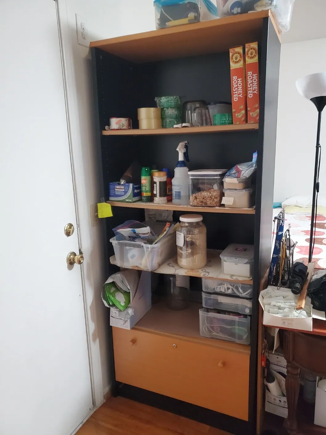 필요한 가구 무료로 픽업하세요 - 책장, 퀸 매트리스/메탈 프레임, 원목 책상
					가구
					한인타운