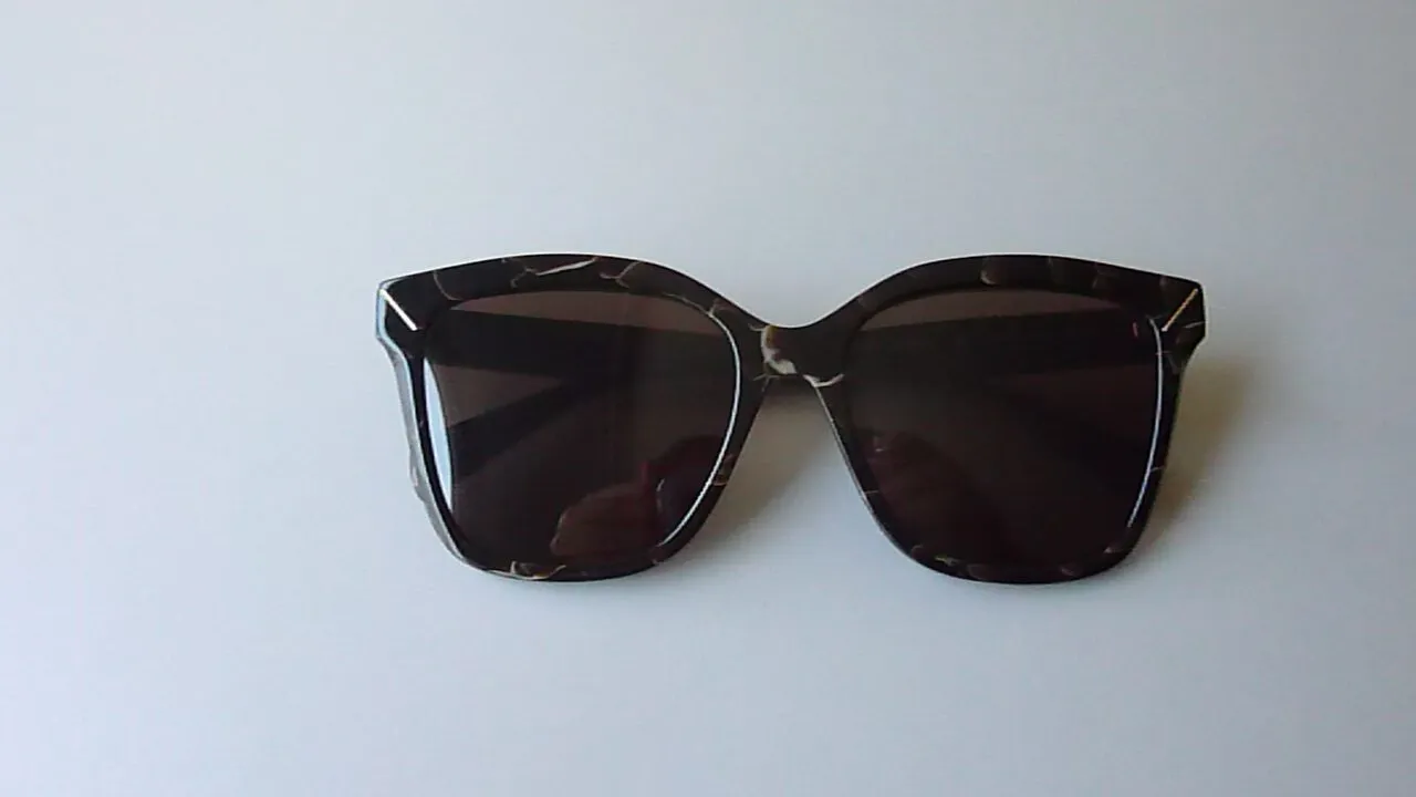 시중에서 사기 힘든-아방가르드 -NEW-프랑스-요지 야마모토-선글라스
					의류/패션
					Los Angeles