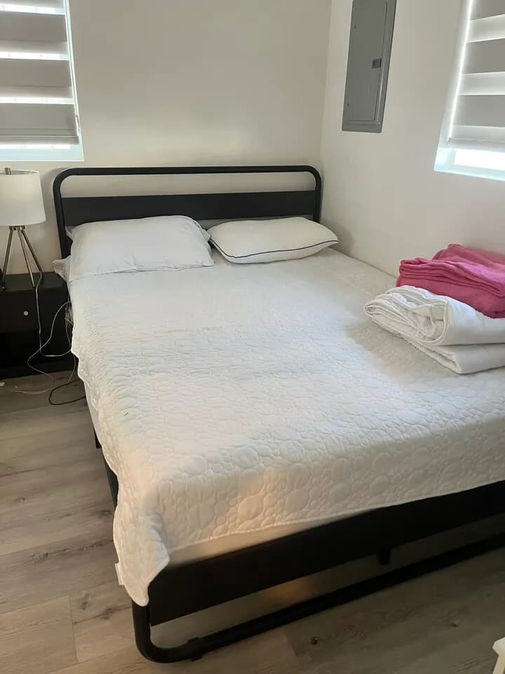 queen size 침대 매트리스
					가구
					Los Angeles