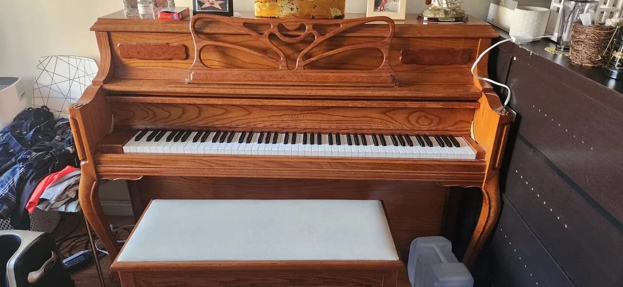 삼익 피아노 팝니다.
					기타
					엘에이 한인타운