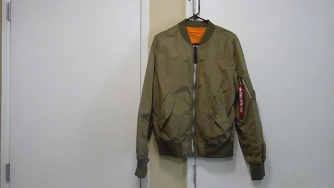 $150 짜리-$60-NEW-ALPHA-INDUSTRY-양면- JACKET-남녀공용
					의류/패션
					Los Angeles