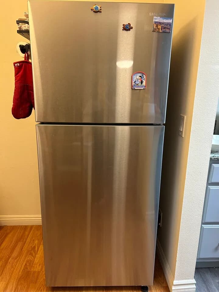 2.5년 사용 삼성 냉장고/LG 마이크로웨이브
					무빙세일
					Los Angeles