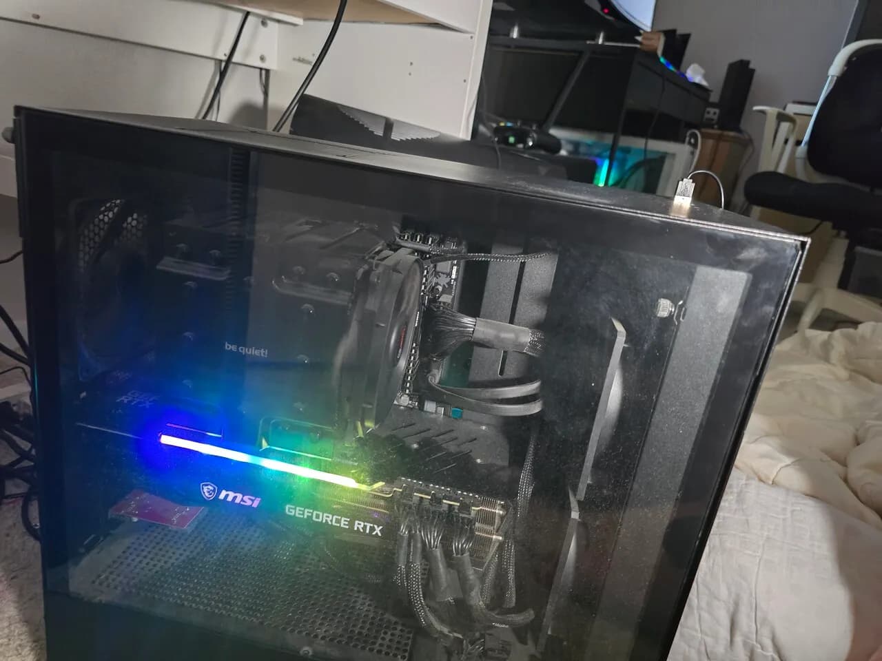 게이밍pc팝니다
					전자/가전
					Los Angeles