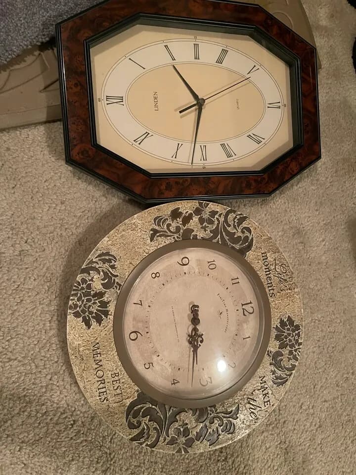 시계, 책장
					무료나눔
					Los Angeles