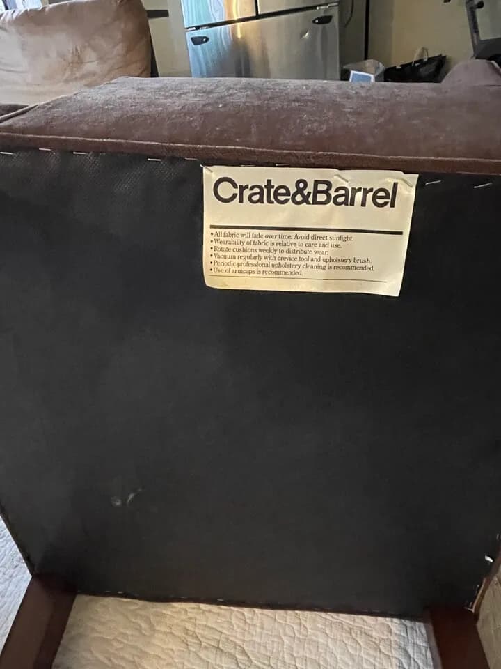 다이닝셋트.식탁
					무빙세일
					Los Angeles