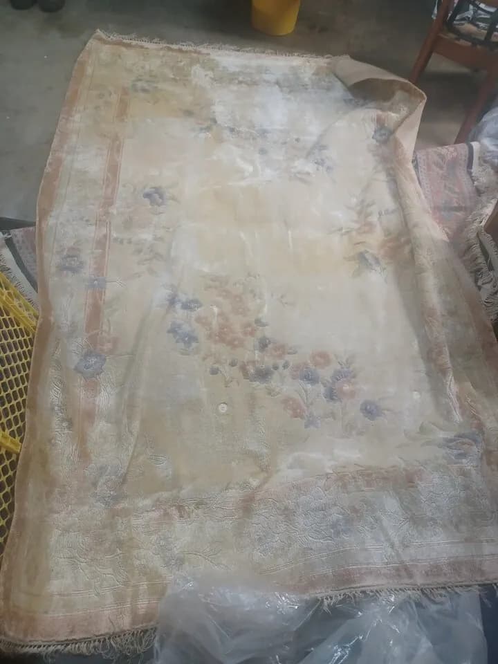 Hand Made Rugs
					기타
					Los Angeles