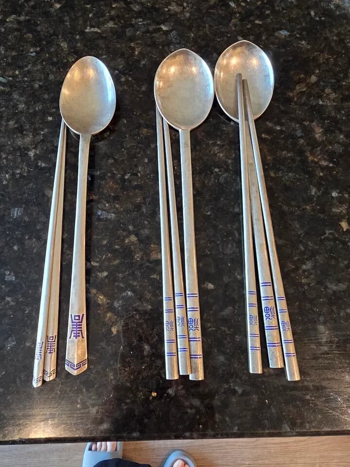 은수저 3세트
					기타
					Los Angeles