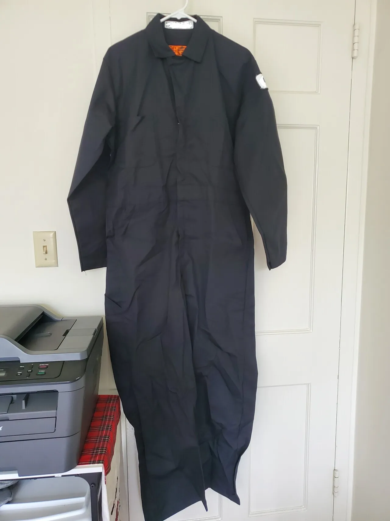 Coverall 작업복 (무료)
					의류/패션
					Los Angeles