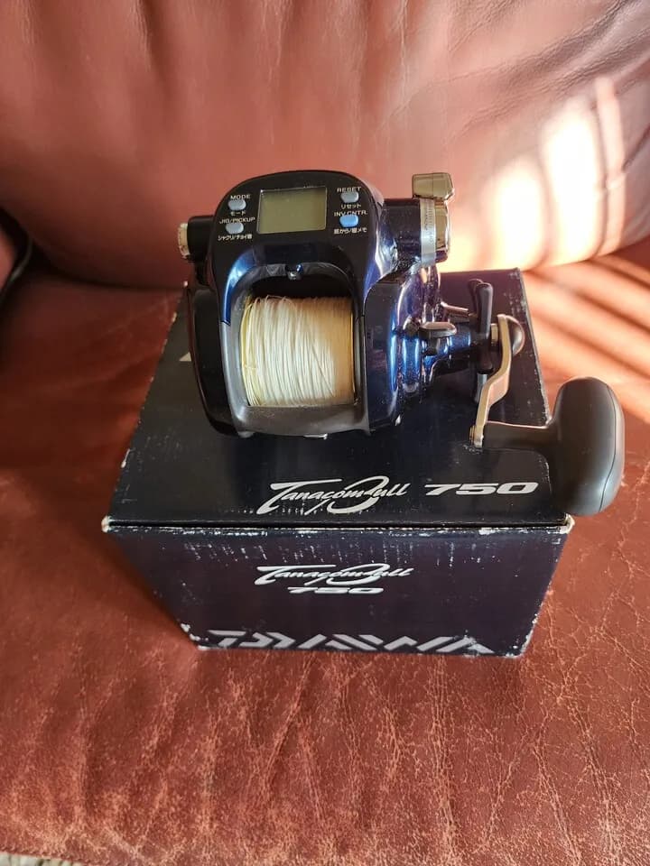 낚시용품 팝니다
					기타
					Los Angeles