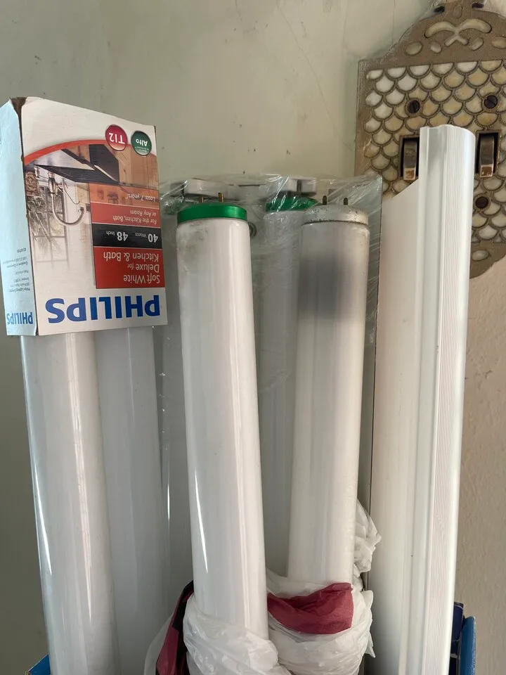 형광등
					무료나눔
					Los Angeles