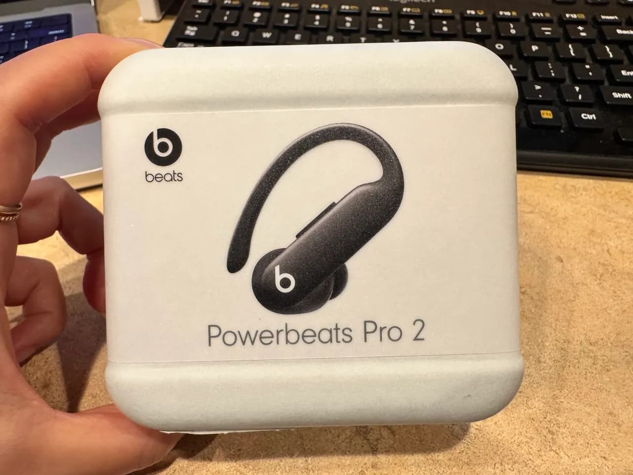 Powerbeats Pro 2 Noise Cancelling Earbuds 급매
					전자/가전
					Los Angeles