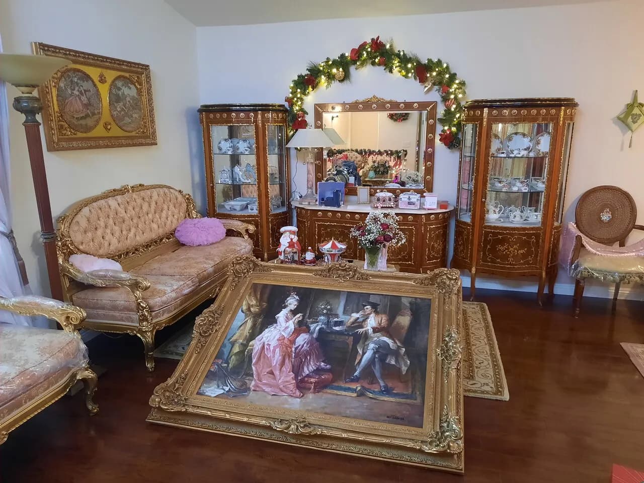 oil painting
					가구
					Chinohills