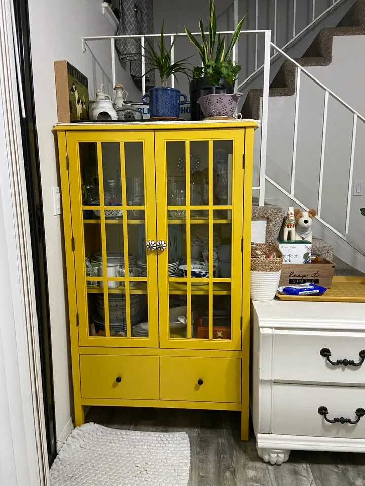 장식장.책상
					무빙세일
					Fullerton