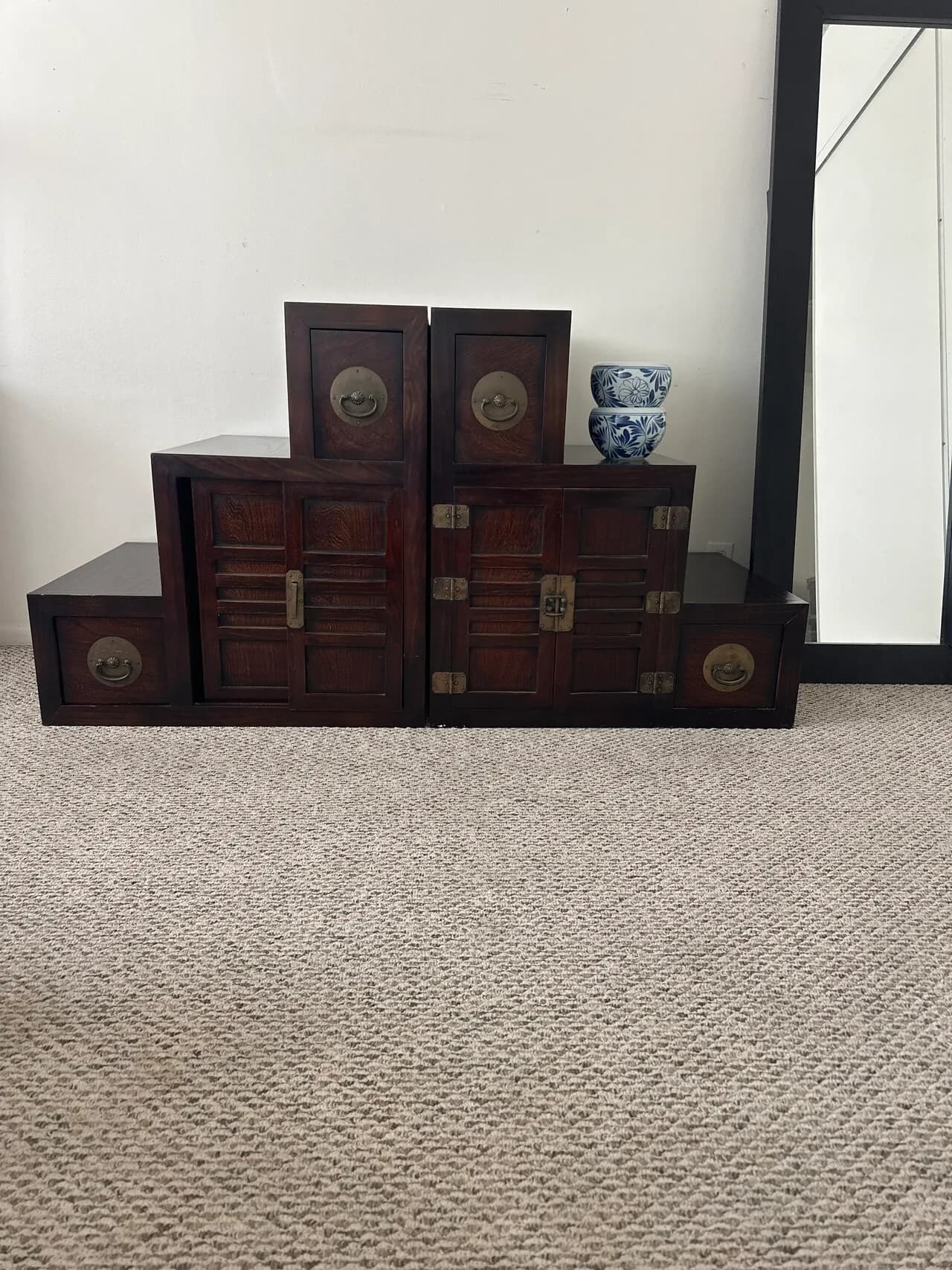 앤틱 고가구 중고판매
					무빙세일
					휘티어