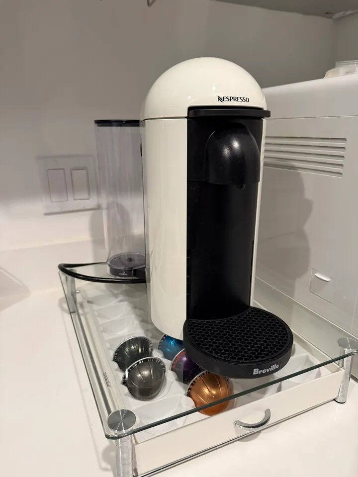 커피머신(nesspresso)
					무빙세일
					Los Angeles