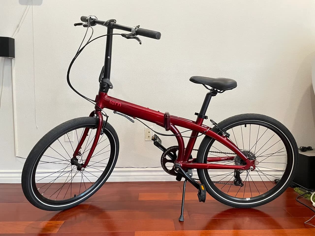 고급 접이식 자전거 Tern C8
					기타
					Los Angeles