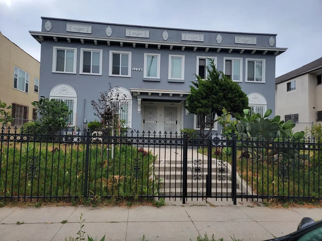 Rent
					무빙세일
					행콕팍 근처