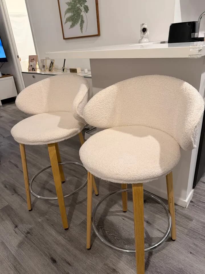 아일랜드 의자
					무빙세일
					Los Angeles