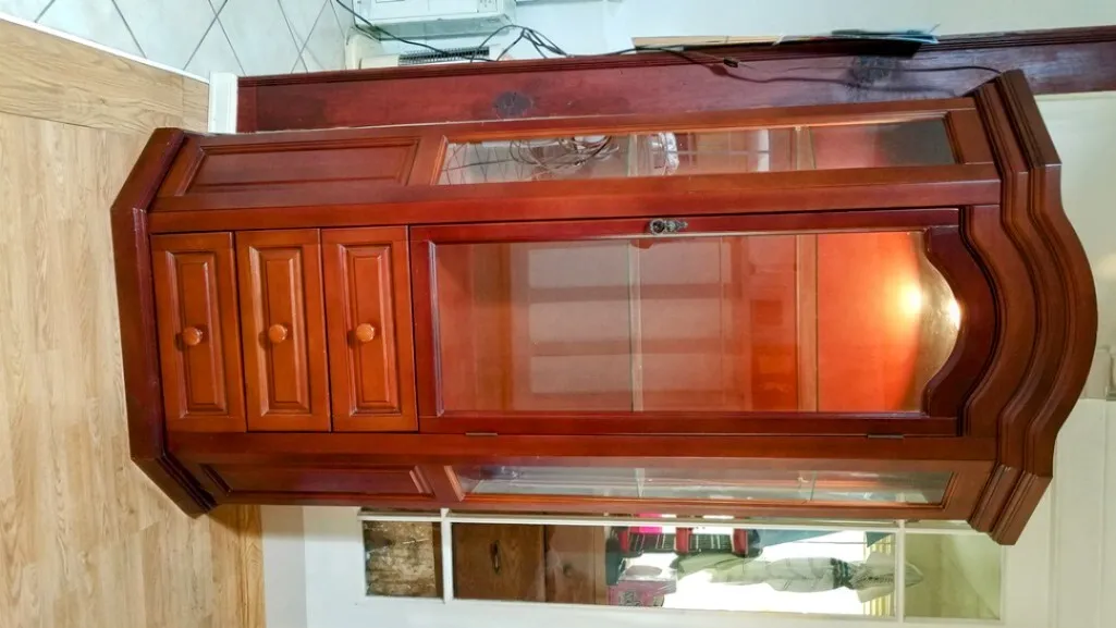 술병장식장
					가구
					LA