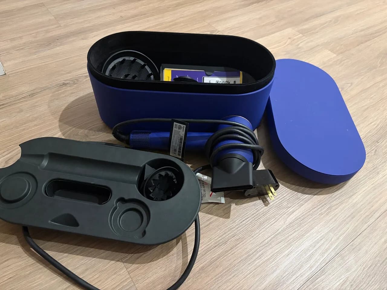 다이슨 드라이기 세트
					무빙세일
					Ktown La