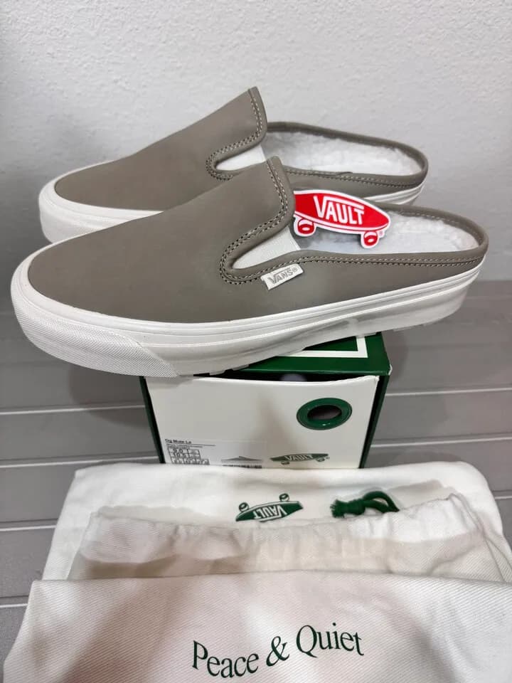 새제품 Vans 반스 볼트 x 뮤지엄 오브 피스 & 콰이엇 OG
					의류/패션
					Fullerton