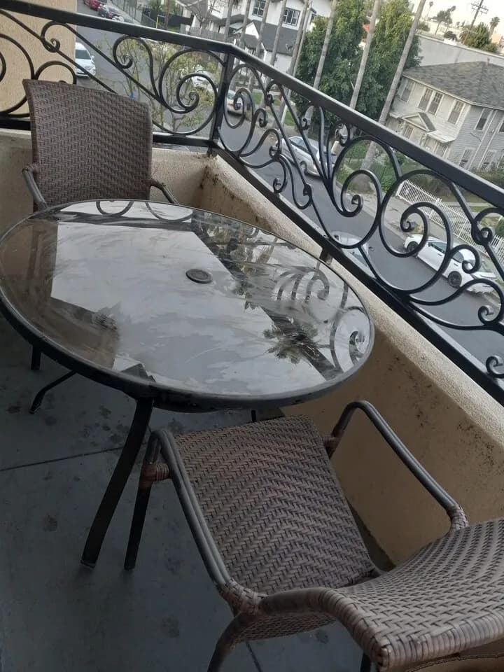 야외 테이블, 소파,전자레인지 등등 -무빙세일
					무빙세일
					Los Angeles