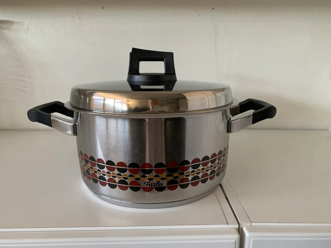 휘슬러 건강냄비 중고판매.
					무빙세일
					부에나팍,엘에이