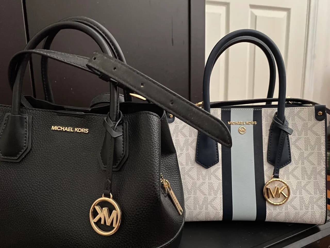 핸드백,토스터 오븐
					무빙세일
					Los Angeles