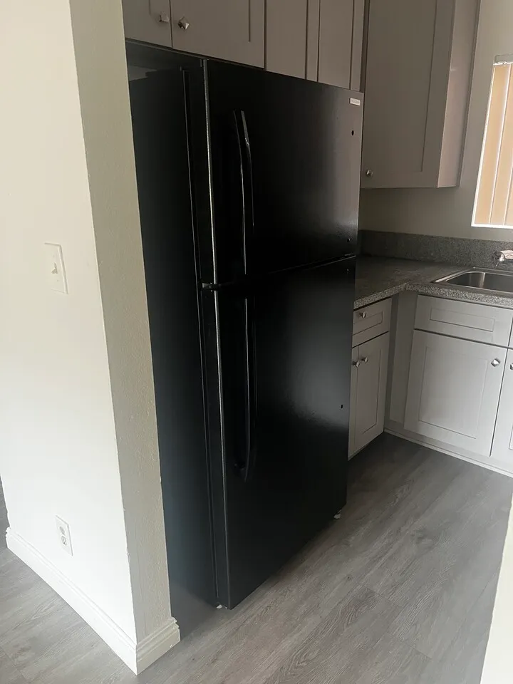 냉장고
					무빙세일
					LA