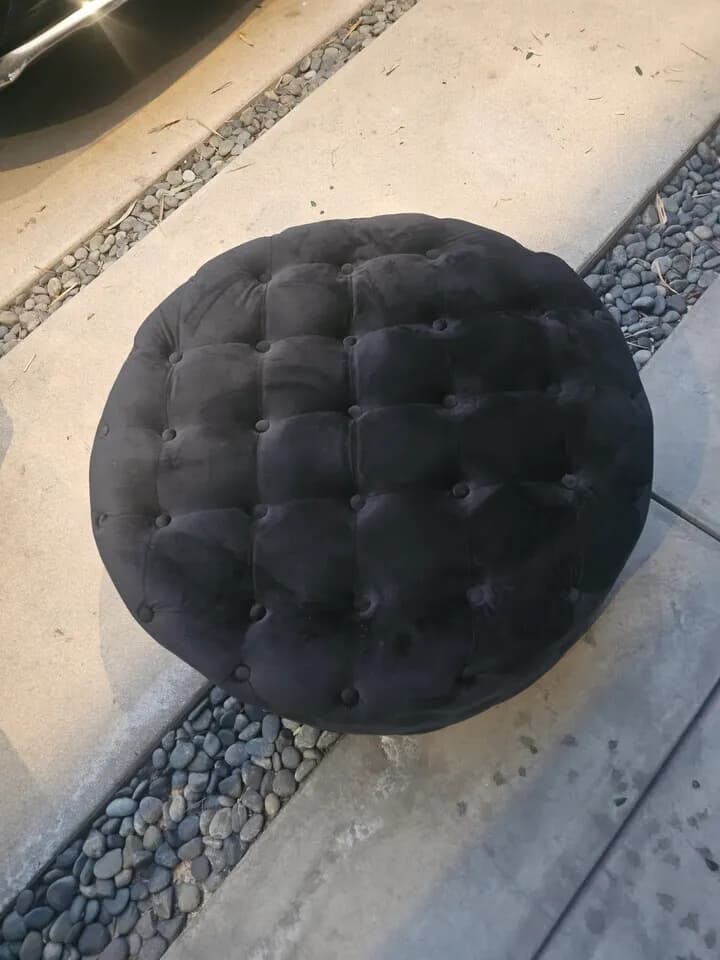 블랙 밸벳 오토맨 겸 커피테이블
					무빙세일
					Los Angeles