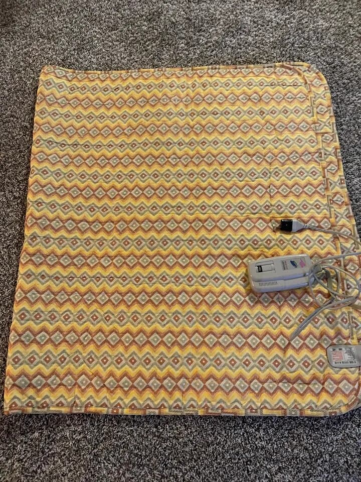 전기장판
					무빙세일
					Los Angeles