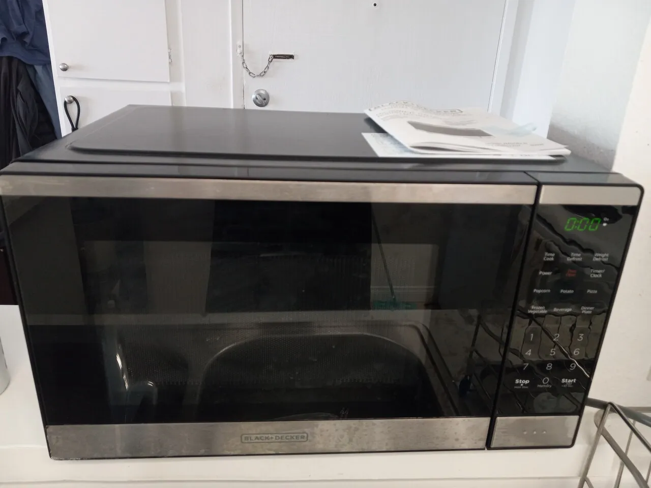 소파 침대 TV 전자레인지 에어프라이어 등등
					무빙세일
					Los Angeles