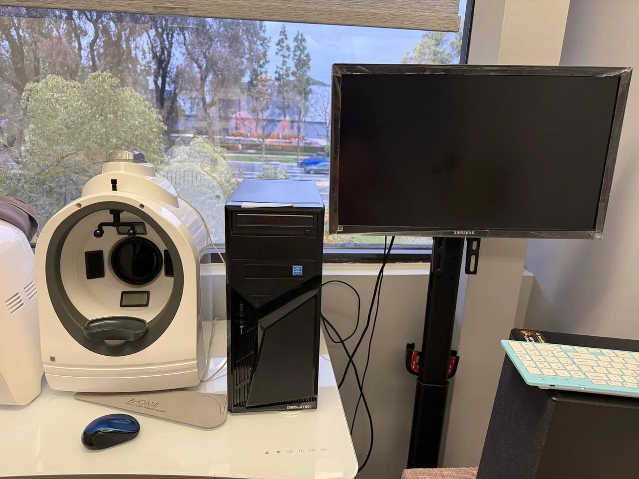 skin 측정기계
					전자/가전
					Brea