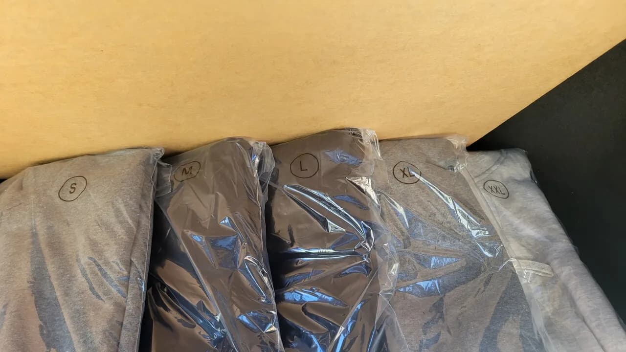 모자티1장$17 2장은$30
					의류/패션
					Los Angeles