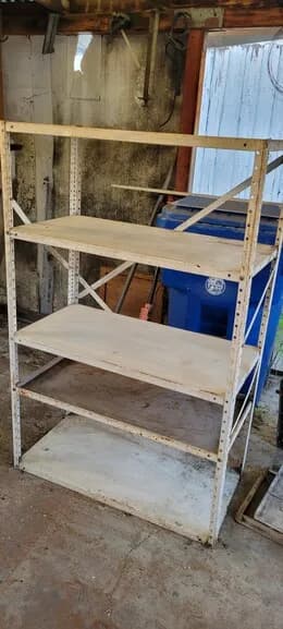 철 4단선반
					무빙세일
					LA