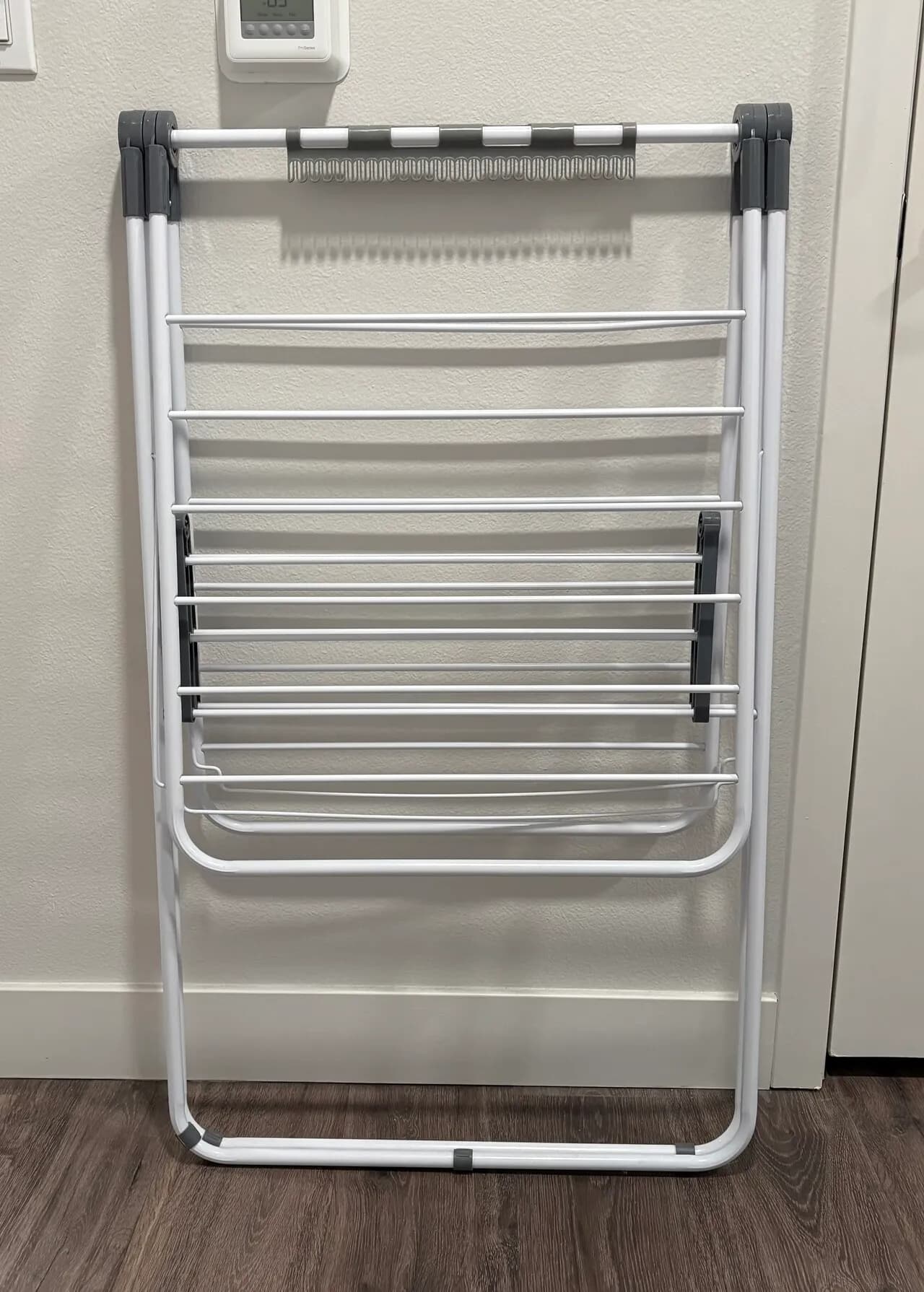 빨래 건조대
					무빙세일
					Brea