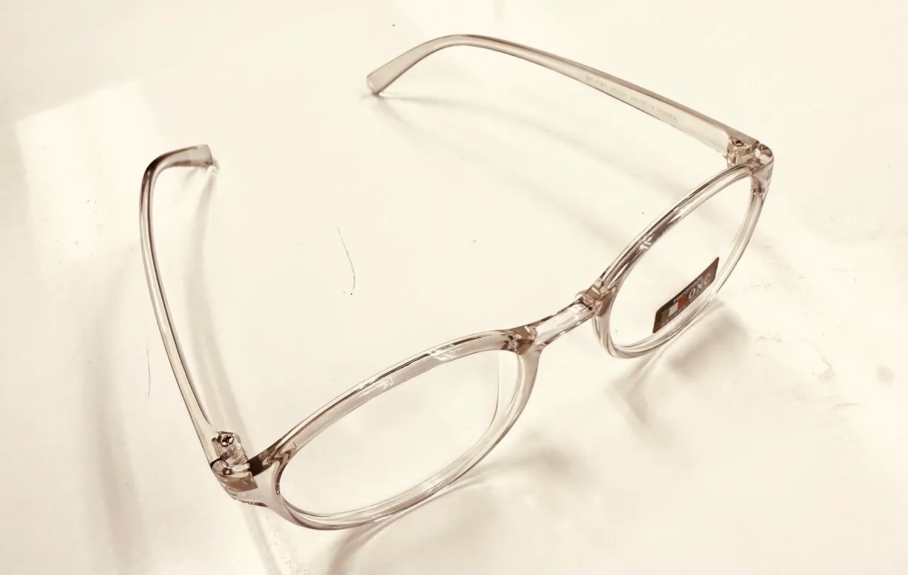 안경마을에서 안경테와 안경렌즈 저렴한 가격판매
					의류/패션
					Los Angeles