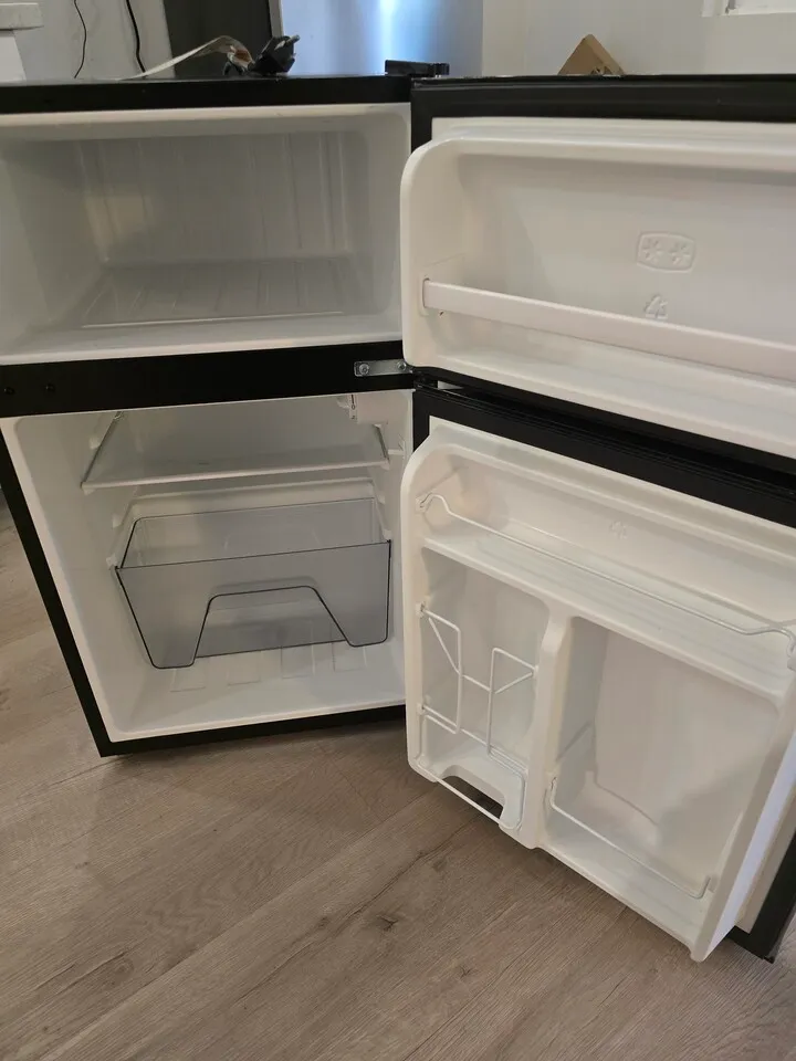 미니 냉장고
					전자/가전
					LA