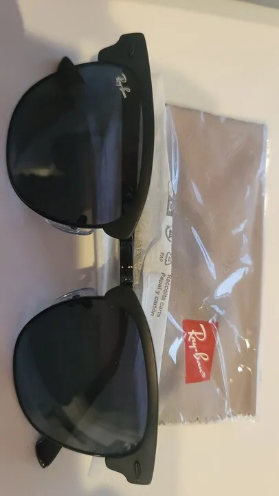 Rayban 새 썬글라스(남녀공용)
					의류/패션
					Oc.la