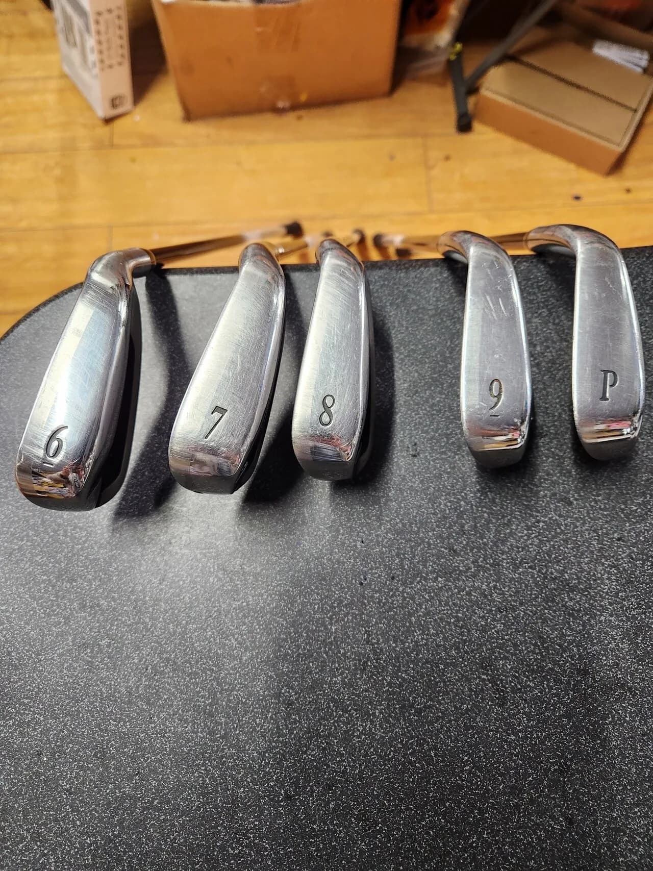 Golf / XXIO 12 아이언세트 ( R ) $330에 팝니다.
					운동/건강
					Los Angeles