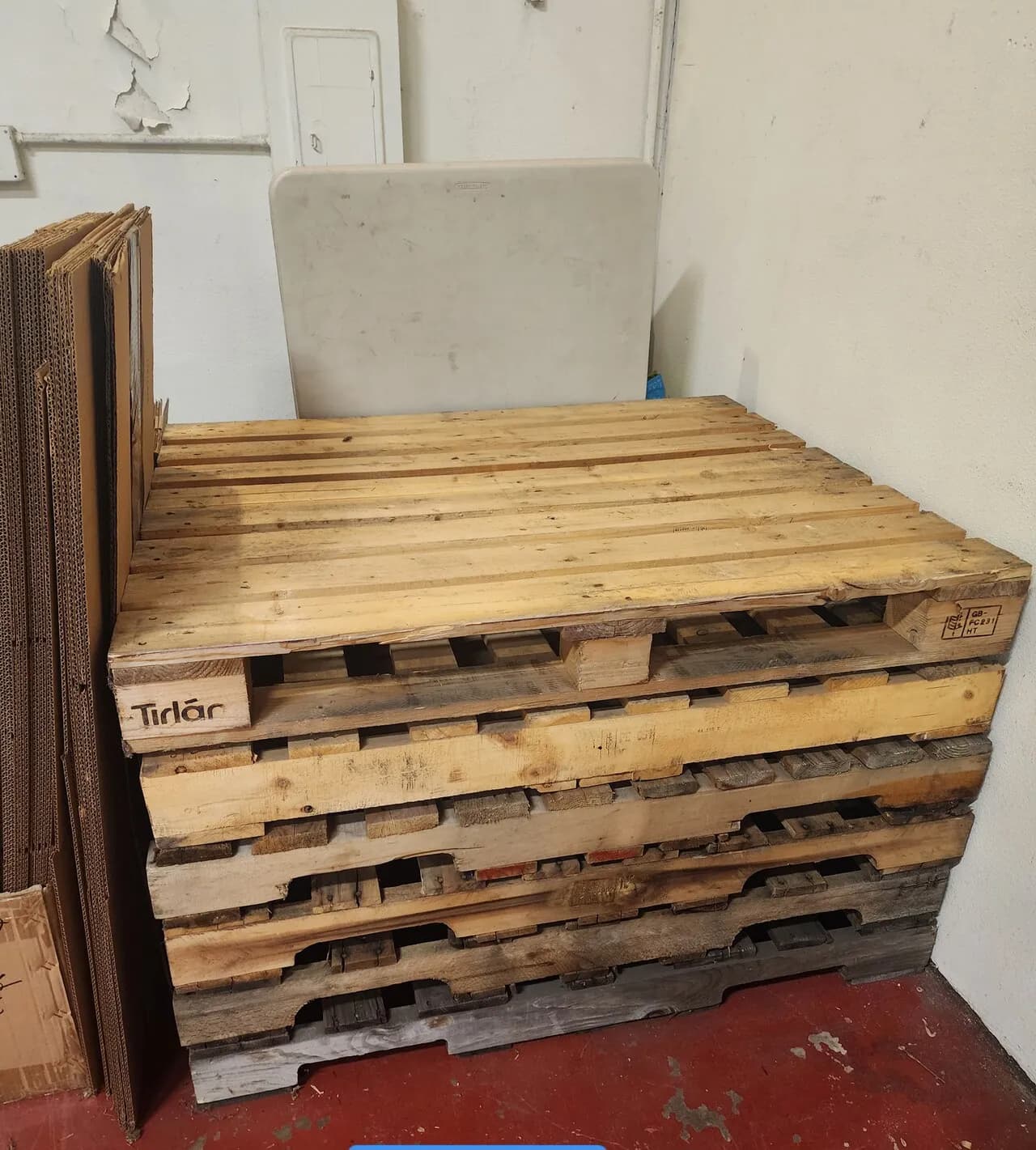 자바 클로즈 세일- 마네킨, 더블렉, 셀빙렉 등등
					무빙세일
					Fullerton