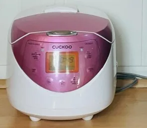 쿠쿠 전기 밥솥
					전자/가전
					Los Angeles