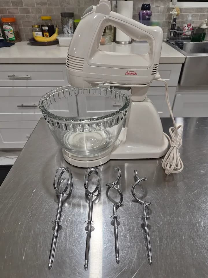 스탠드 믹서(핸드믹서 겸용)
					전자/가전
					Los Angeles