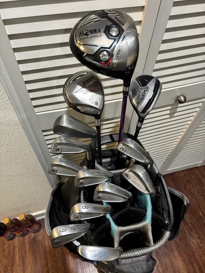 HONMA 남성 골프 혼마 골프셋
					운동/건강
					Los Angeles