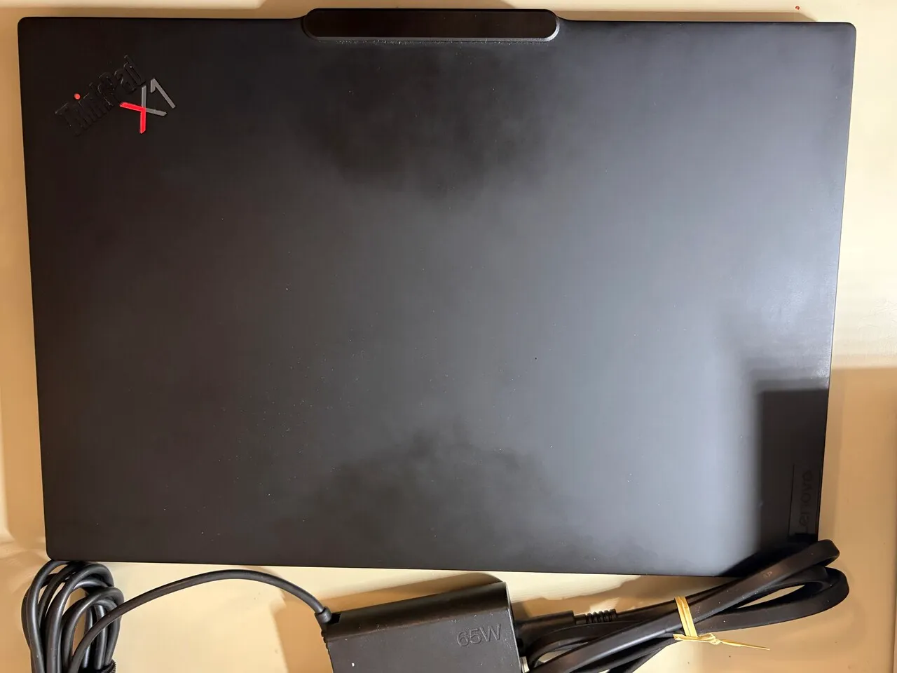 레노버 씽크패드 x1 카본 13세대 아우라 에디션
					전자/가전
					La, Oc