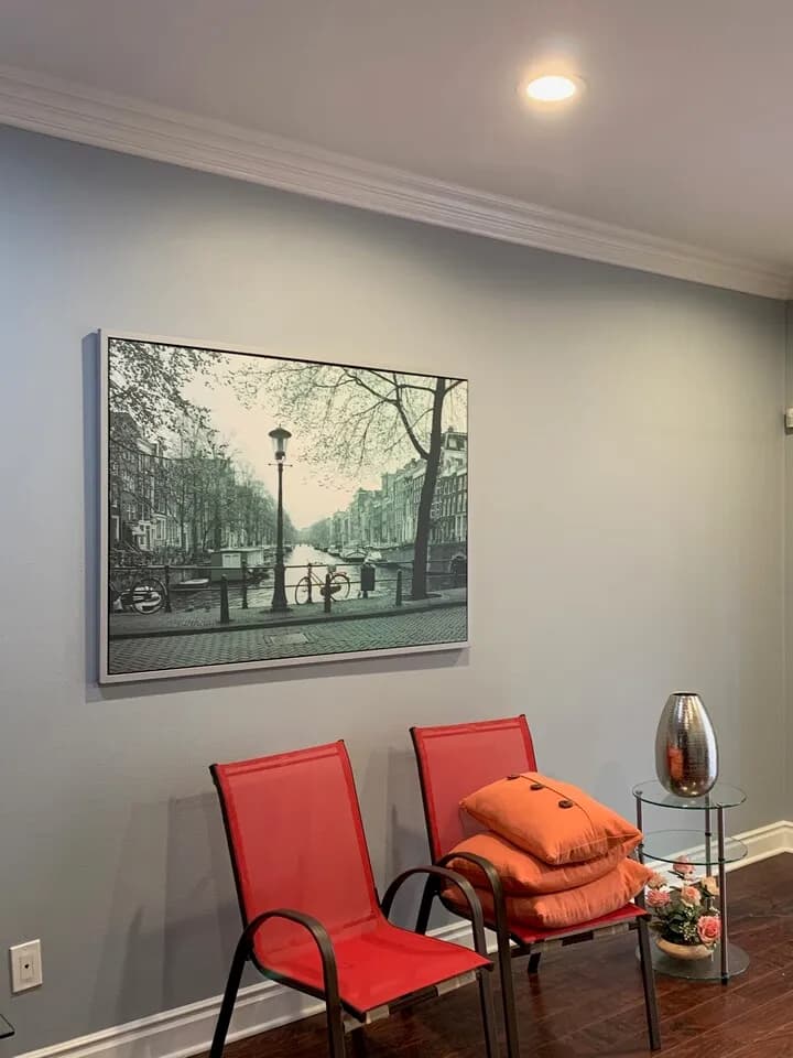 여러사이즈 액자,1020불 소품, 중품
					무빙세일
					Los Angeles