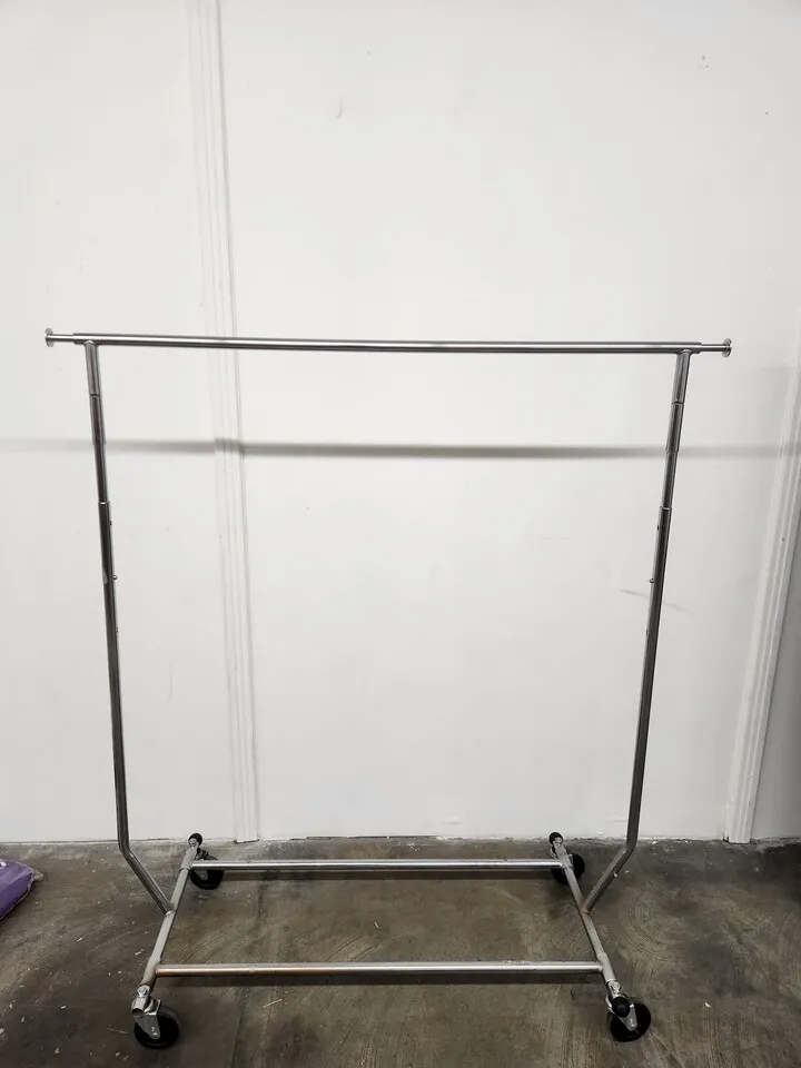 이동식 옷걸이
					무빙세일
					Los Angeles