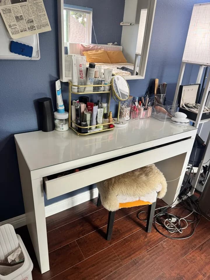 화장대 ikea MAlM 제품
					가구
					Buena Park