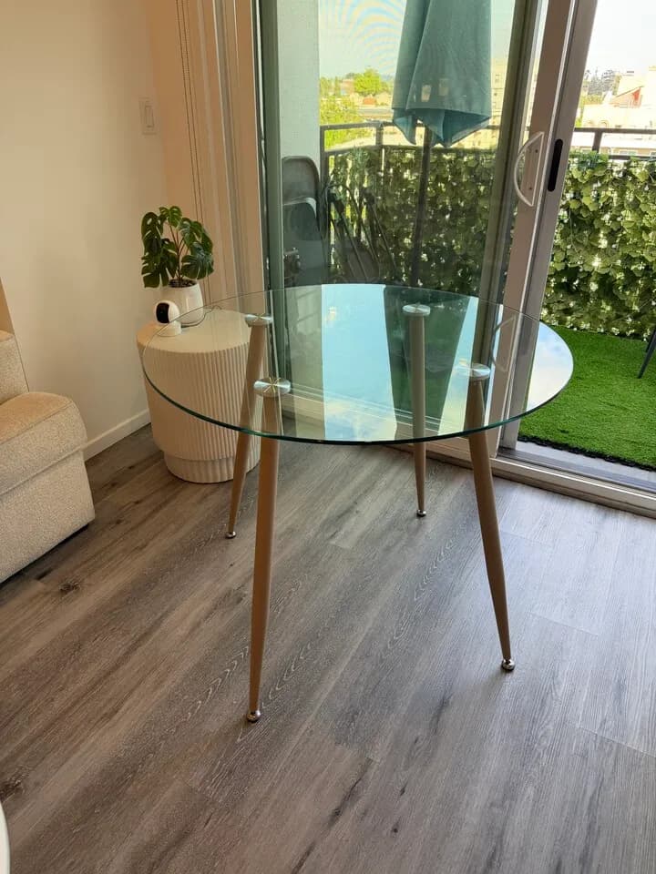 무빙세일합니다
					무빙세일
					Los Angeles