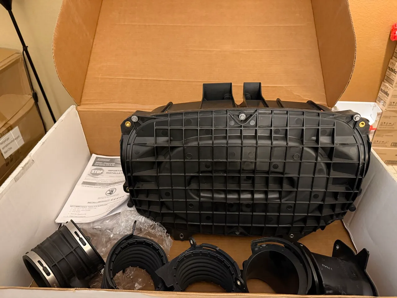 Intake Manifold - 2020-2025 Chevrolet Corvette
					기타
					Fontana